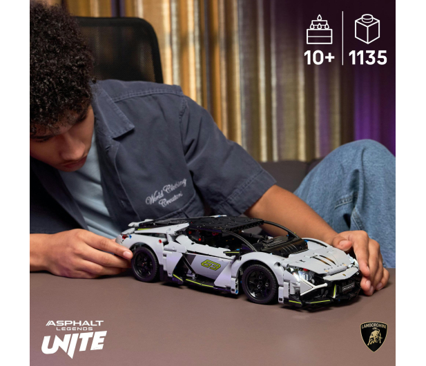 LEGO Technic 42214 Supersamochód Lamborghini Revuelto - 1331708 - zdjęcie 4
